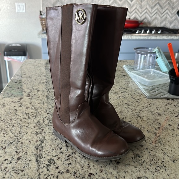 Michael kors boots - Picture 3 of 3